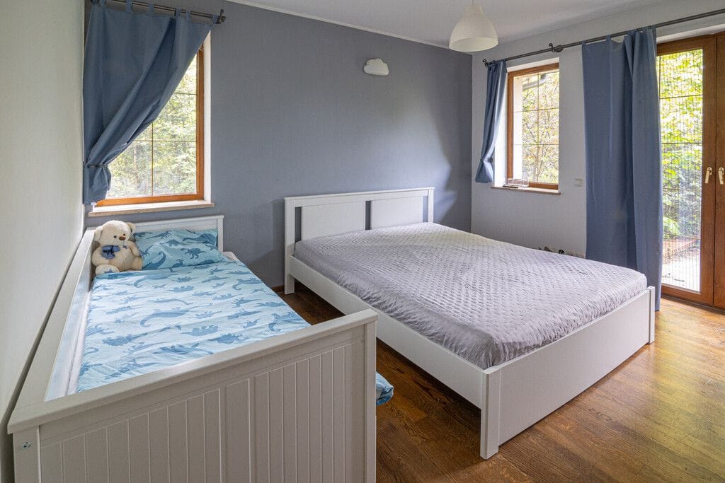 Dom 10 pokojowe na Sprzedaż