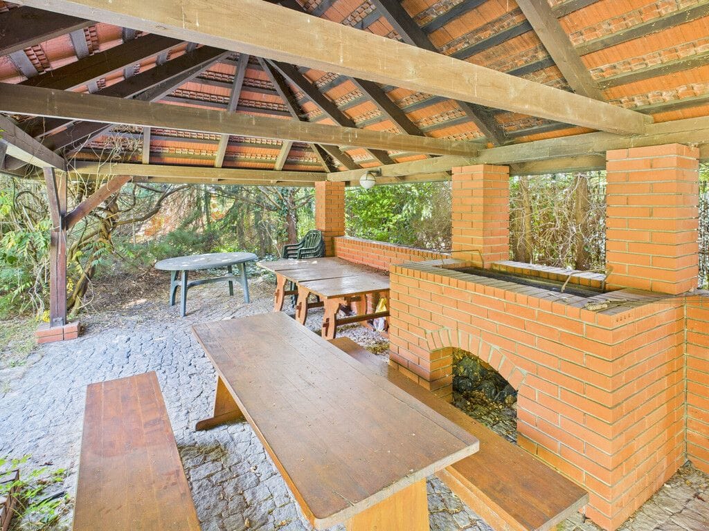 Dom 10 pokojowe na Sprzedaż