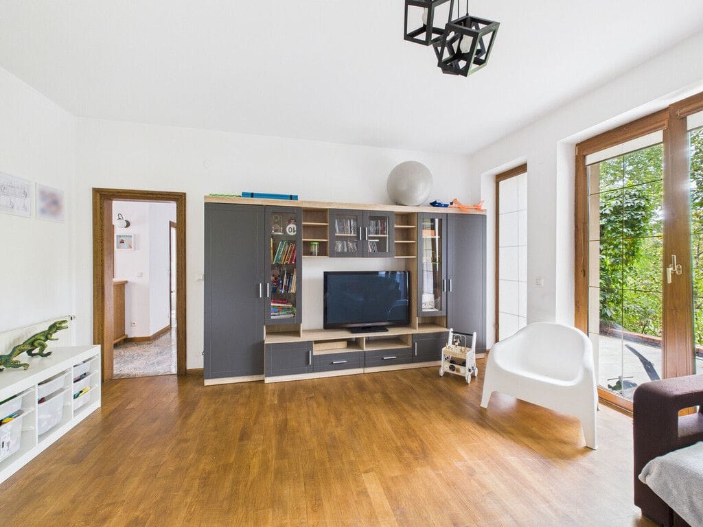 Dom 10 pokojowe na Sprzedaż