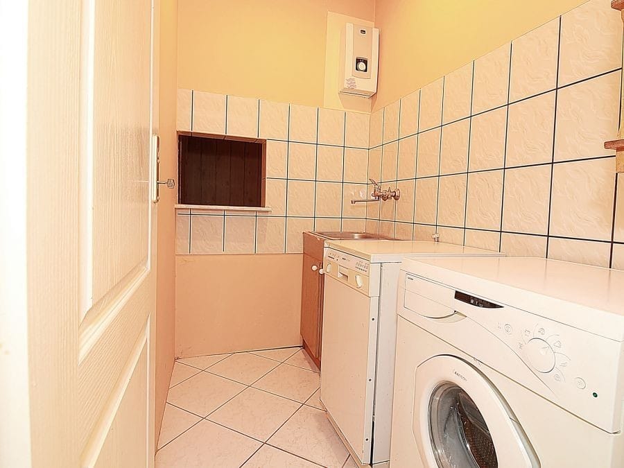 Lokal użytkowy  pokojowe na Sprzedaż