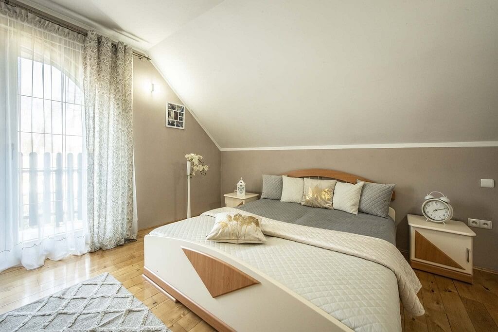 Dom 5 pokojowe na Sprzedaż
