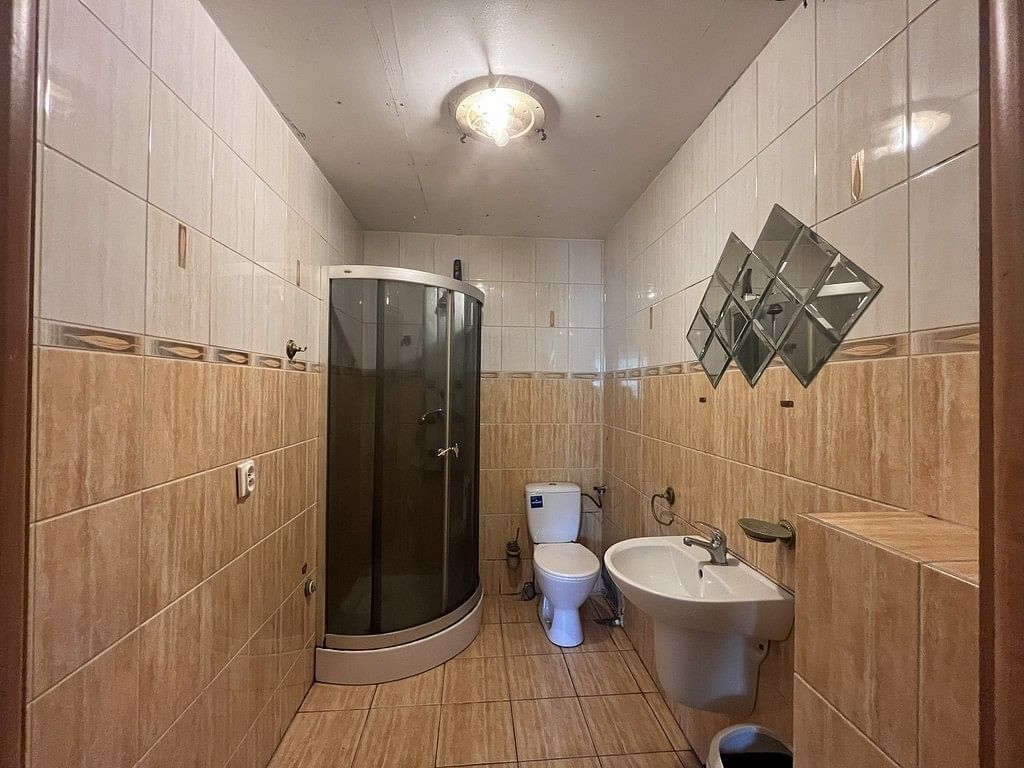 Dom 20 pokojowe na Sprzedaż