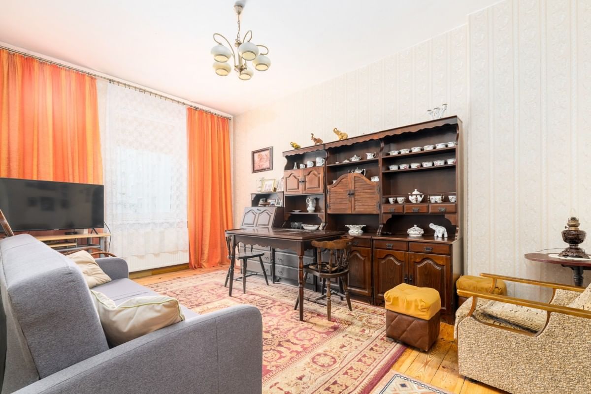 Mieszkanie 4 pokojowe na Sprzedaż