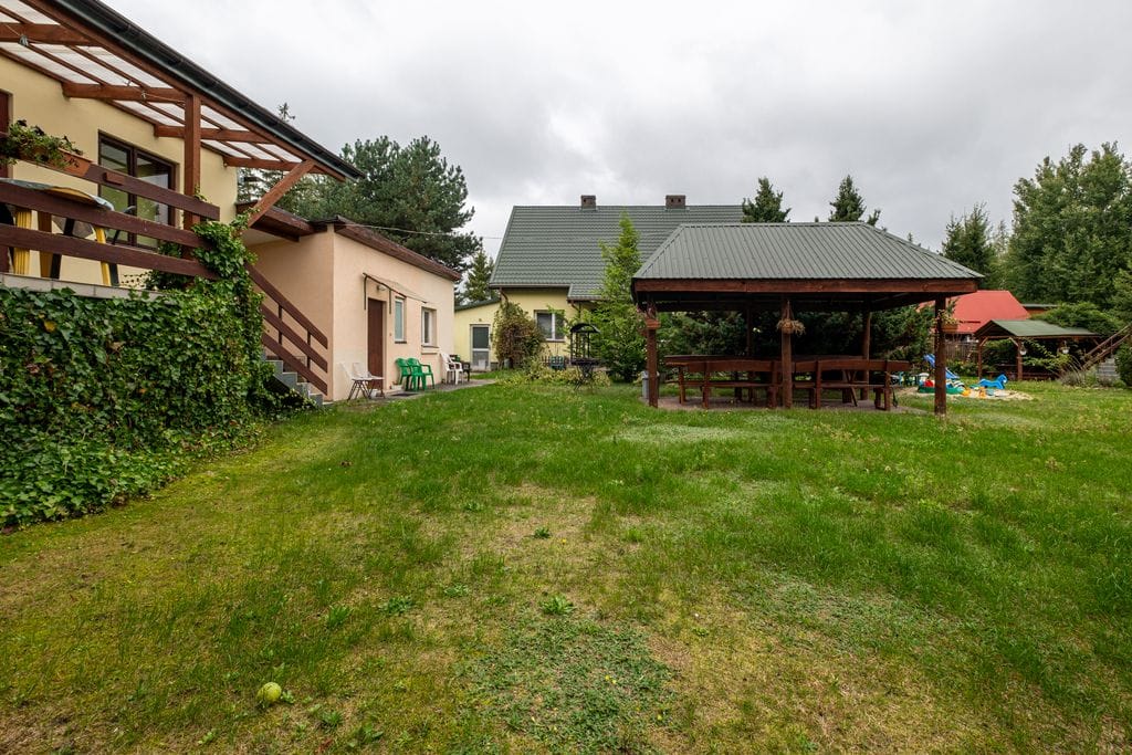 Dom 22 pokojowe na Sprzedaż