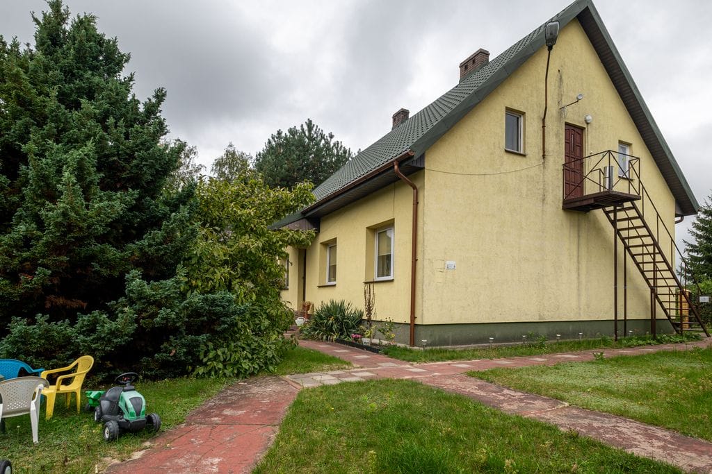 Dom 22 pokojowe na Sprzedaż