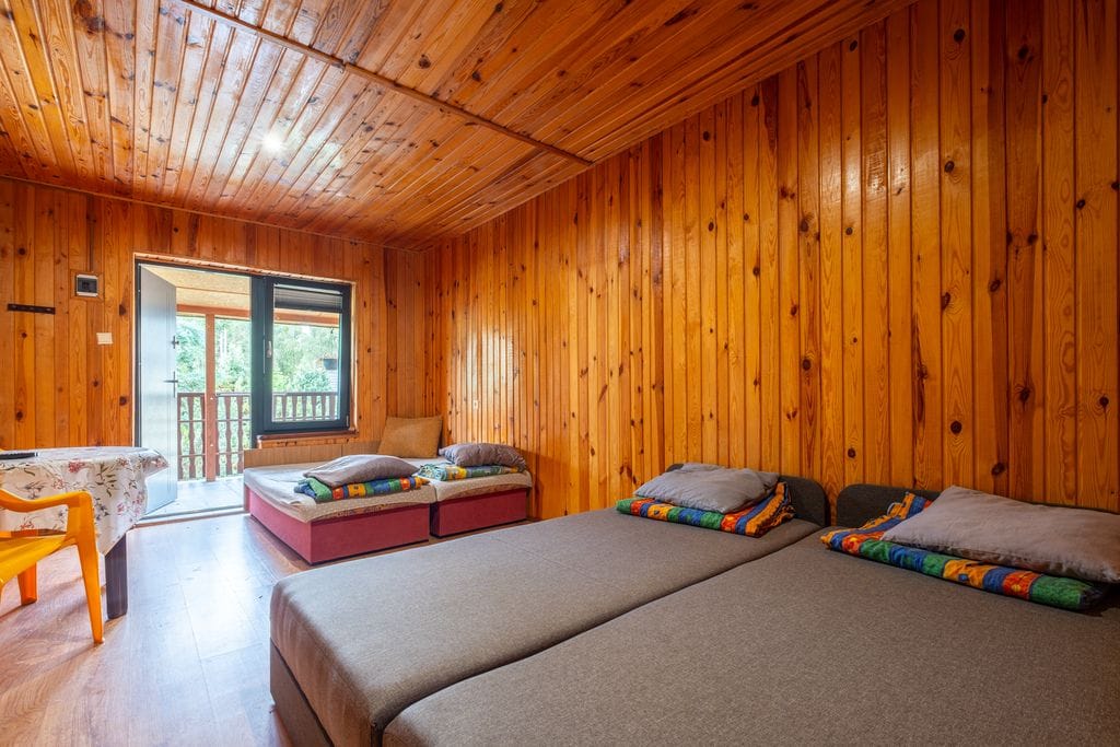 Dom 22 pokojowe na Sprzedaż