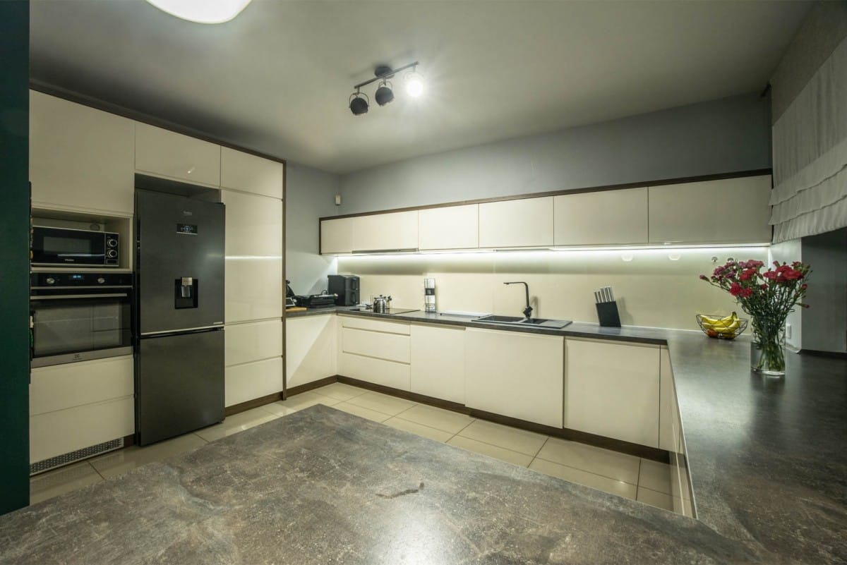 Dom 4 pokojowe na Sprzedaż