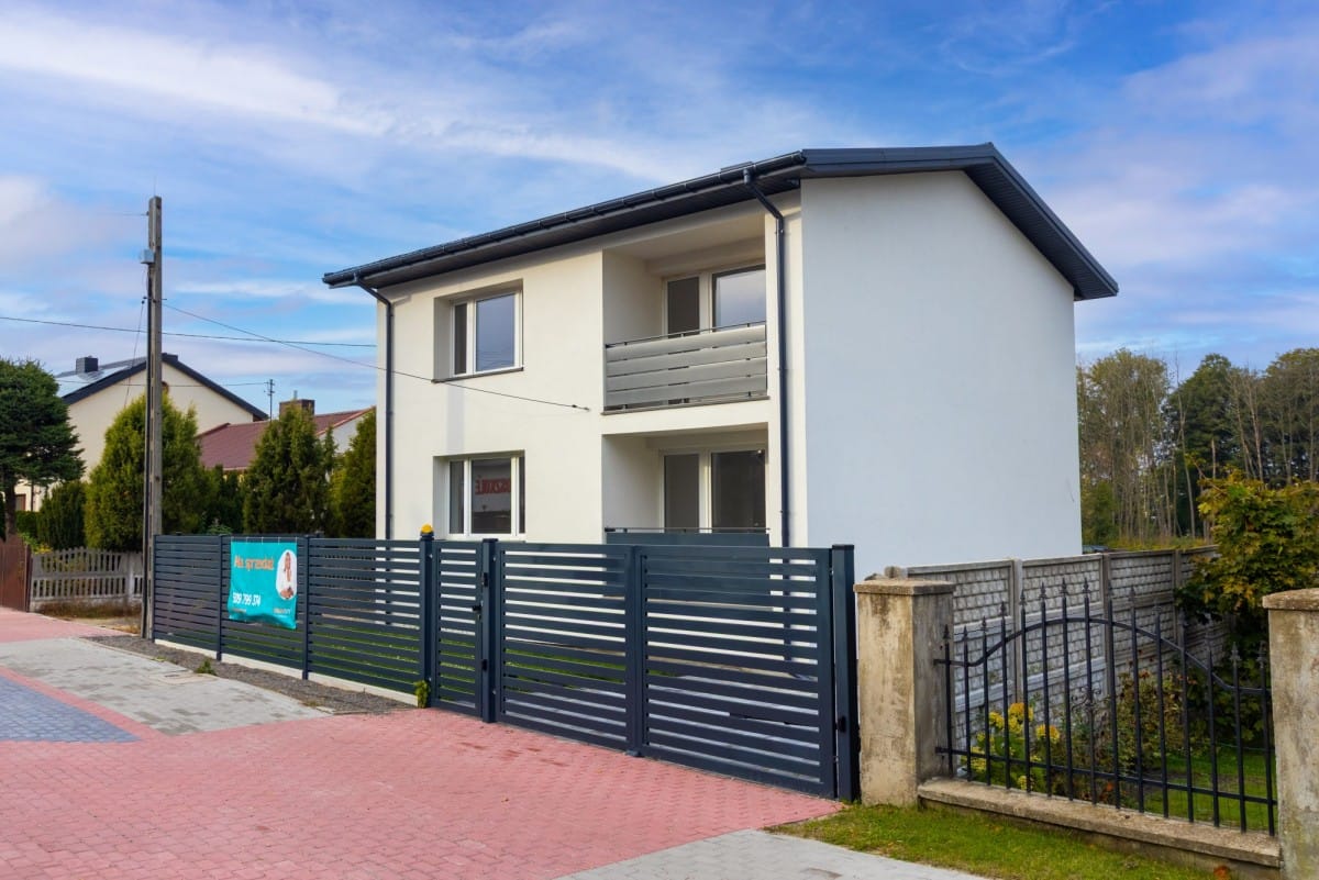 Dom 4 pokojowe na Sprzedaż