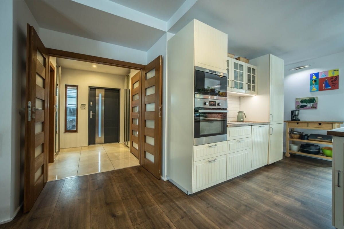 Dom 4 pokojowe na Sprzedaż