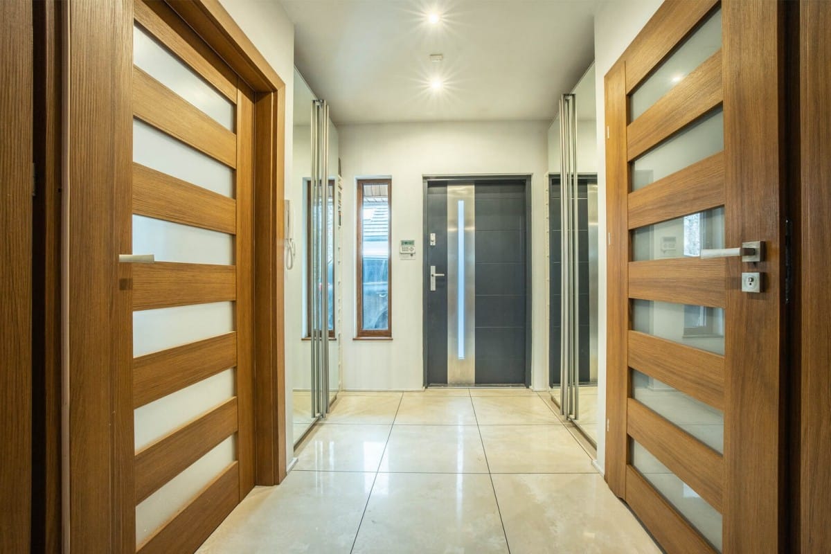 Dom 4 pokojowe na Sprzedaż