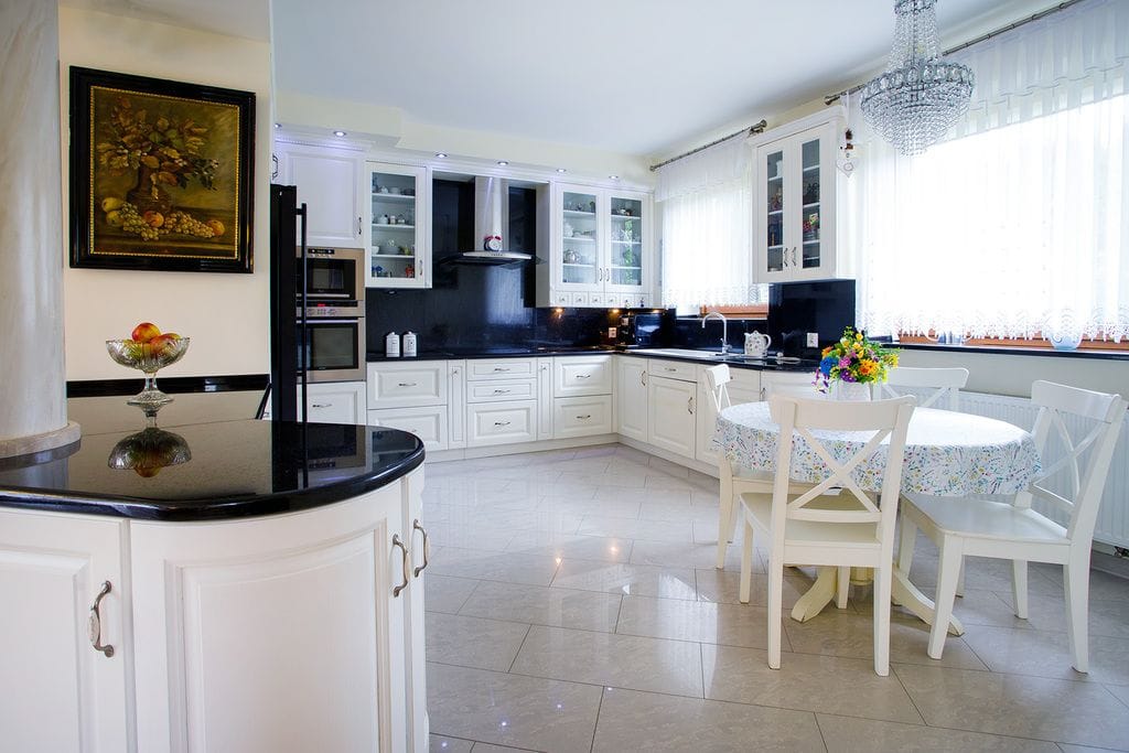 Dom 7 pokojowe na Sprzedaż