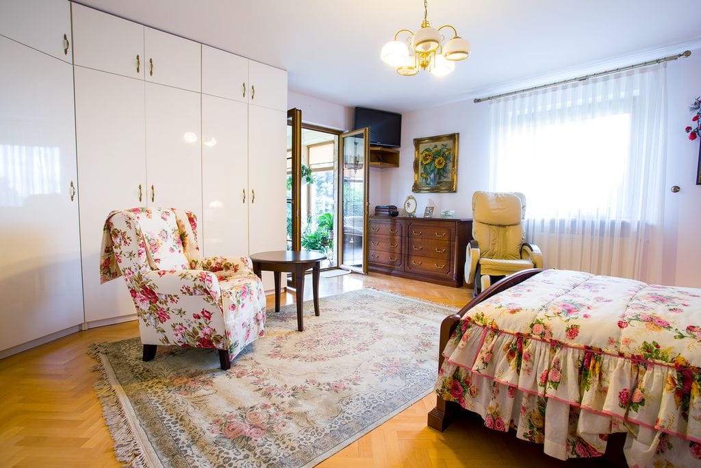 Dom 7 pokojowe na Sprzedaż