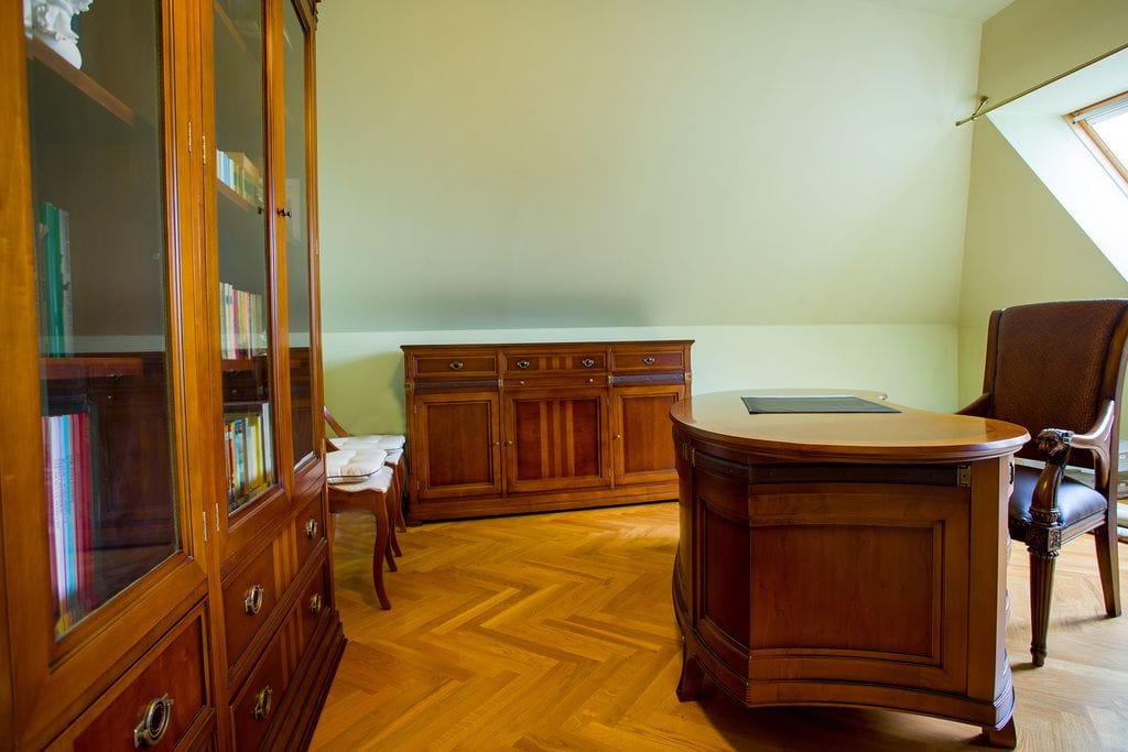 Dom 7 pokojowe na Sprzedaż