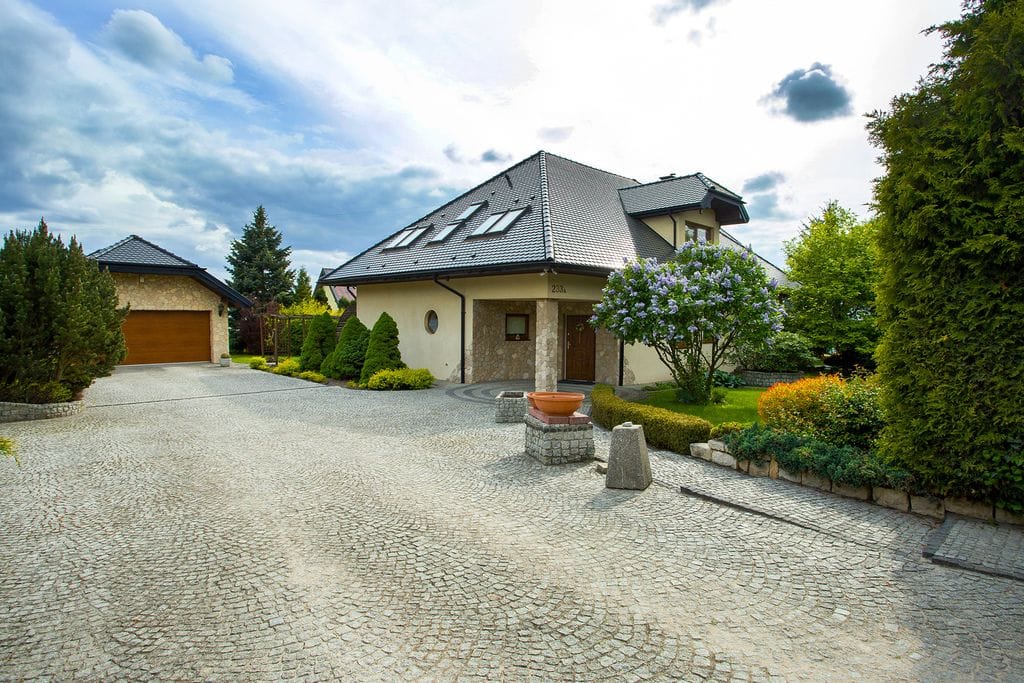 Dom 7 pokojowe na Sprzedaż