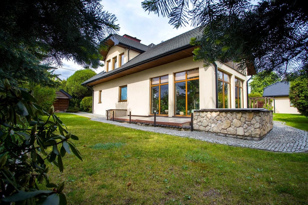 Dom 7 pokojowe na Sprzedaż