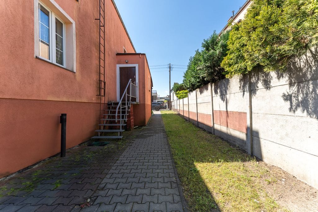 Dom 6 pokojowe na Sprzedaż