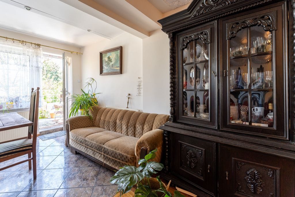 Dom 6 pokojowe na Sprzedaż