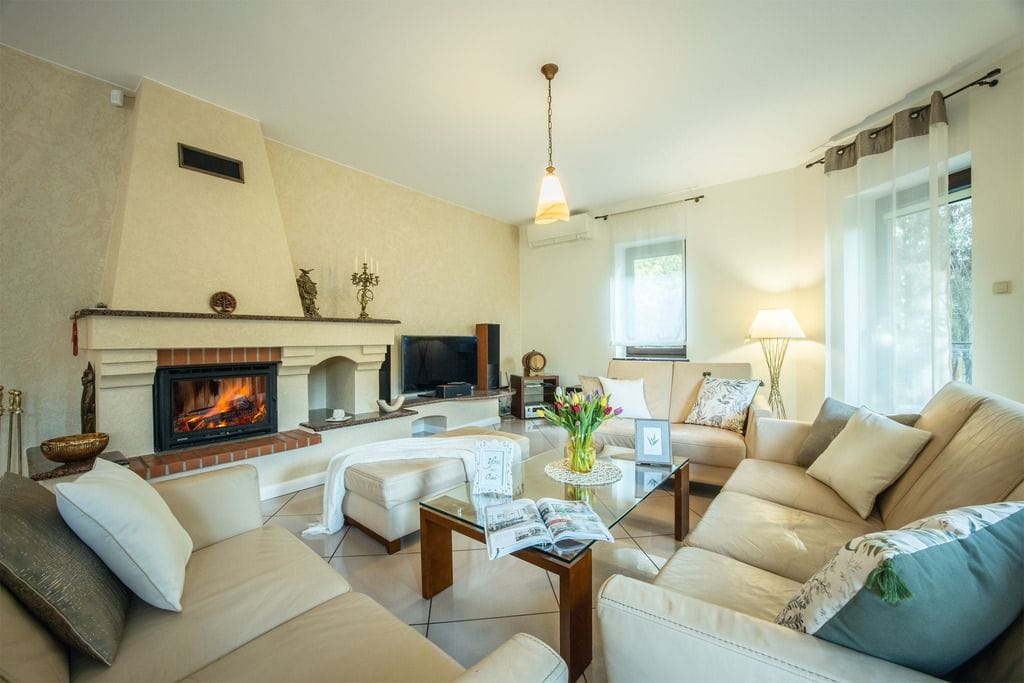 Dom 6 pokojowe na Sprzedaż