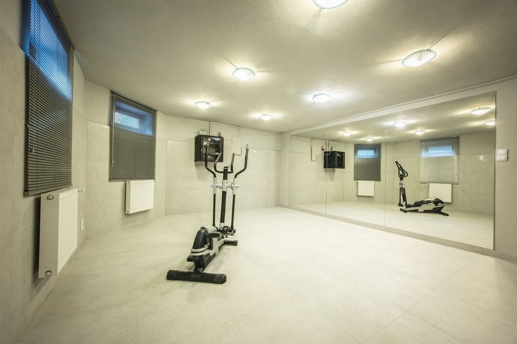 Dom 6 pokojowe na Sprzedaż