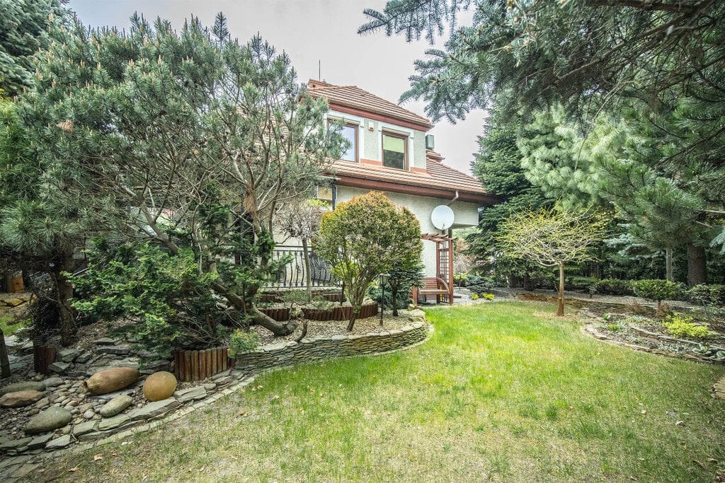 Dom 6 pokojowe na Sprzedaż