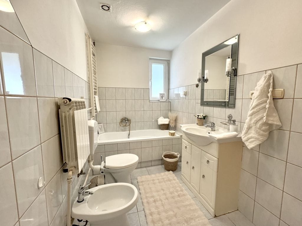 Dom 4 pokojowe na Sprzedaż