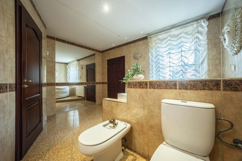 Dom 5 pokojowe na Sprzedaż