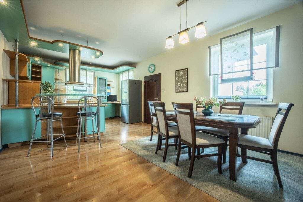 Dom 5 pokojowe na Sprzedaż