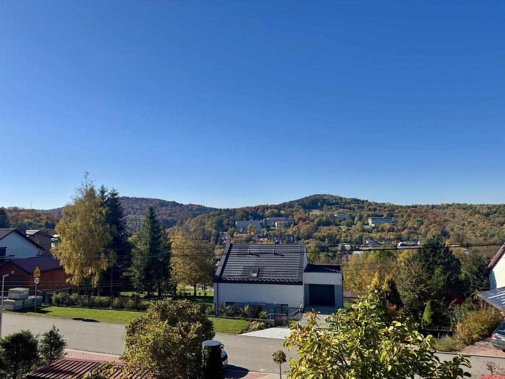 Dom 4 pokojowe na Sprzedaż