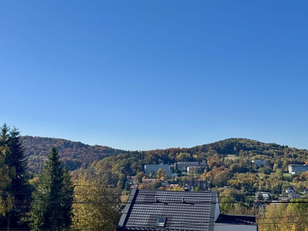 Dom 4 pokojowe na Sprzedaż