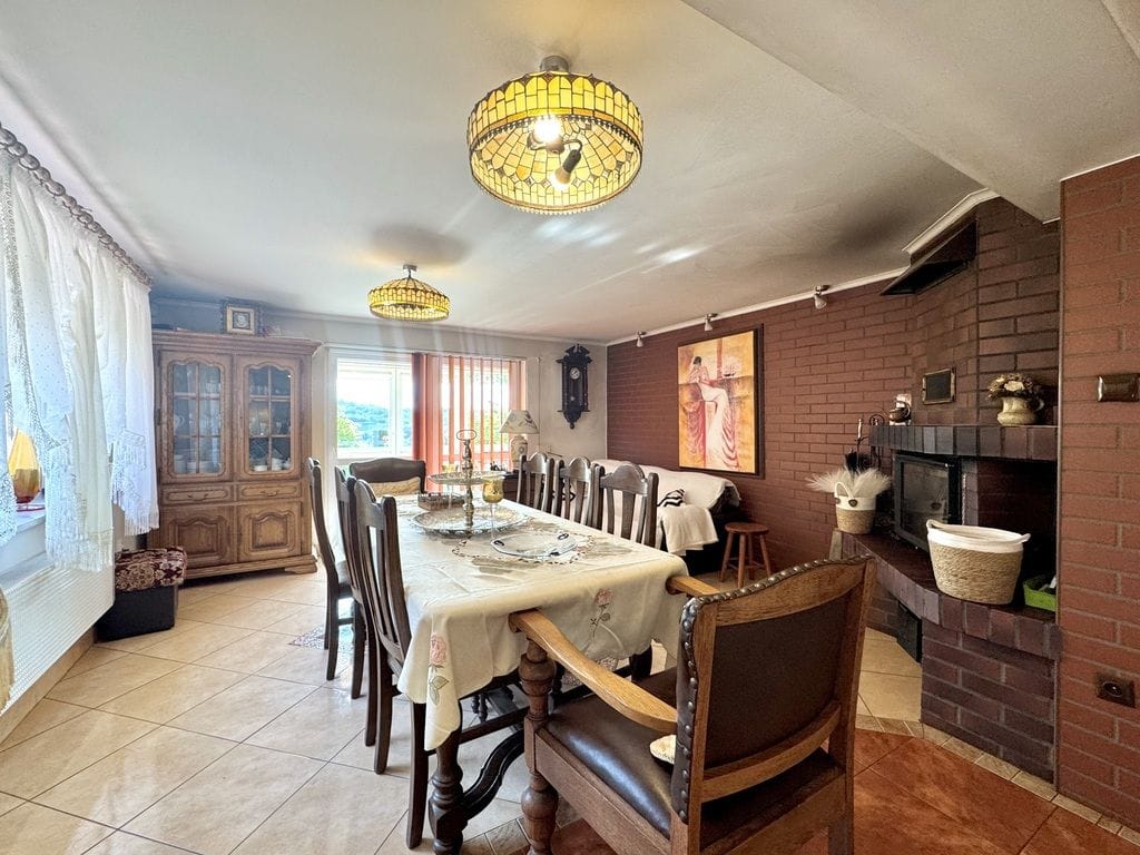 Dom 4 pokojowe na Sprzedaż