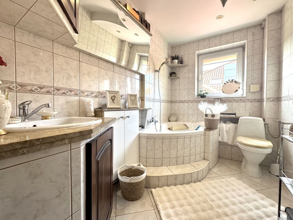 Dom 4 pokojowe na Sprzedaż