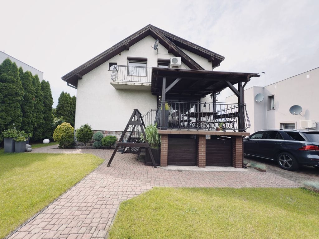 Dom 5 pokojowe na Sprzedaż