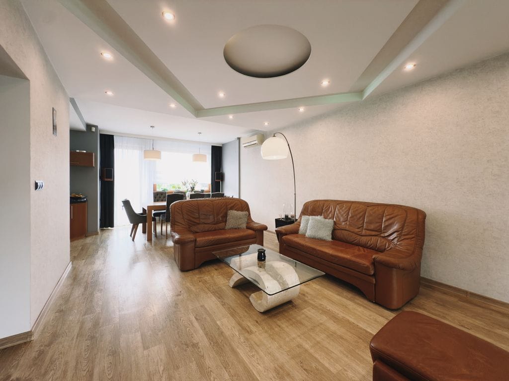 Dom 5 pokojowe na Sprzedaż