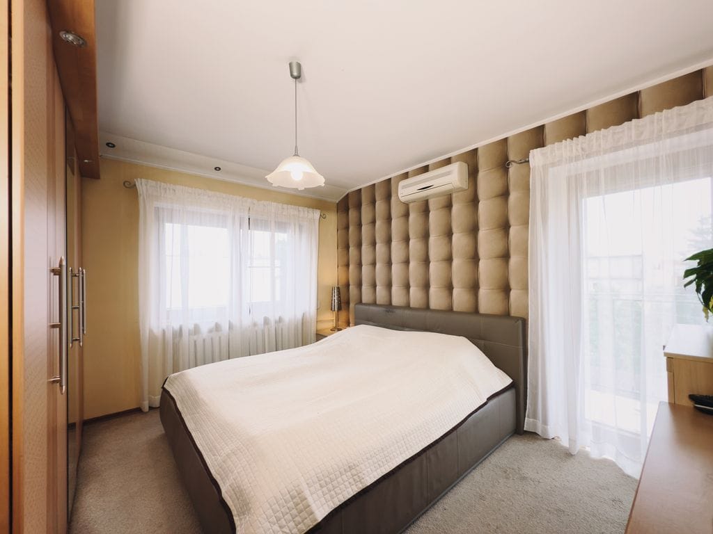 Dom 5 pokojowe na Sprzedaż