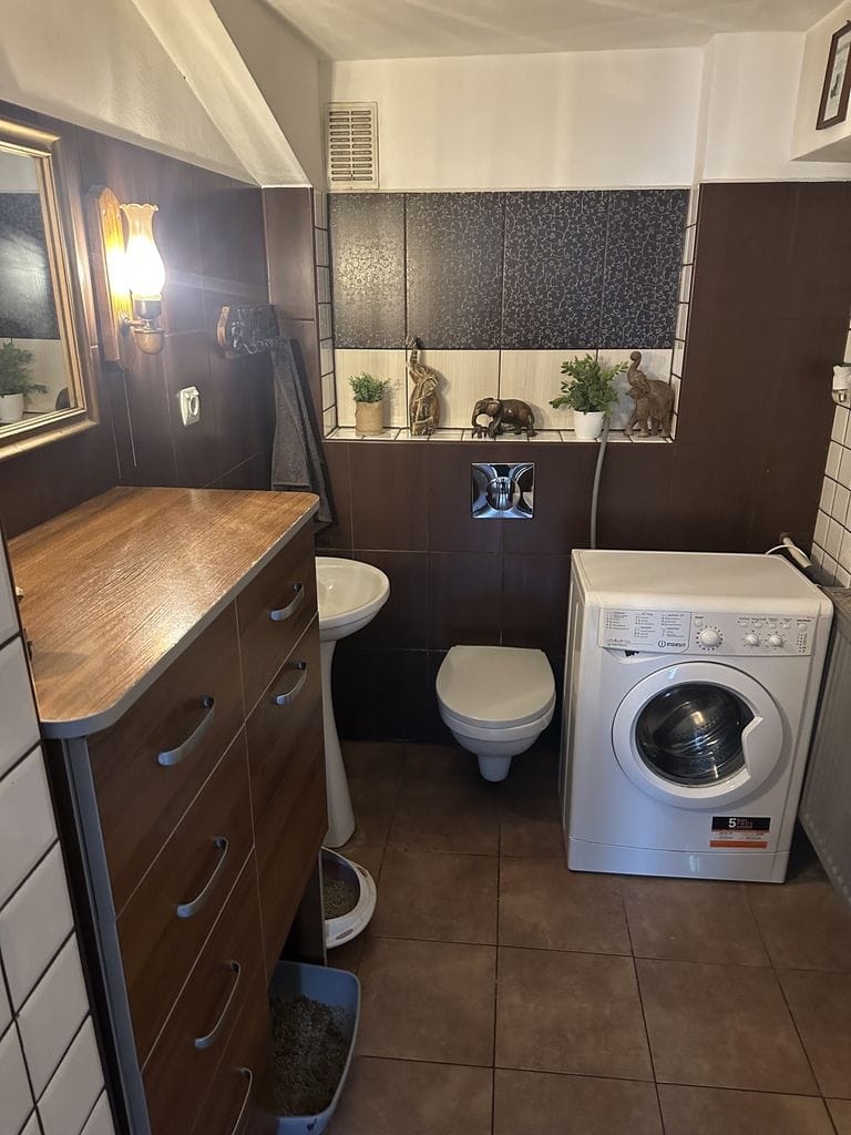 Dom 6 pokojowe na Sprzedaż