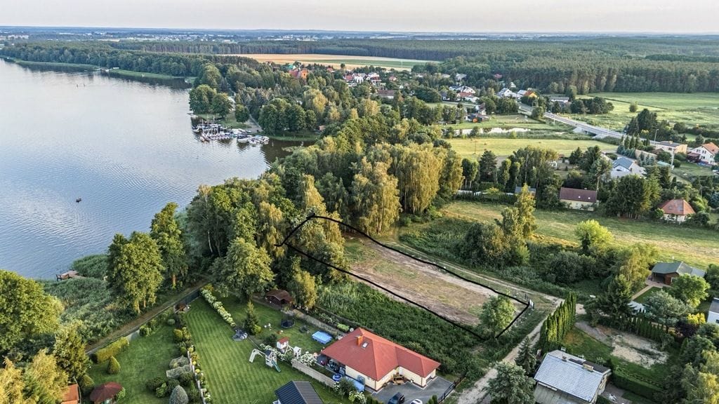Działka  pokojowe na Sprzedaż