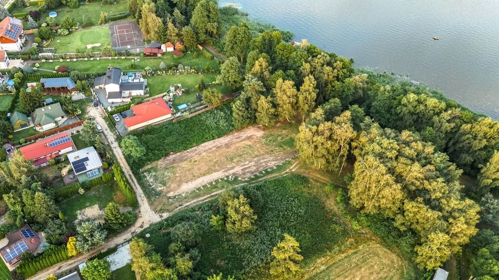 Działka  pokojowe na Sprzedaż