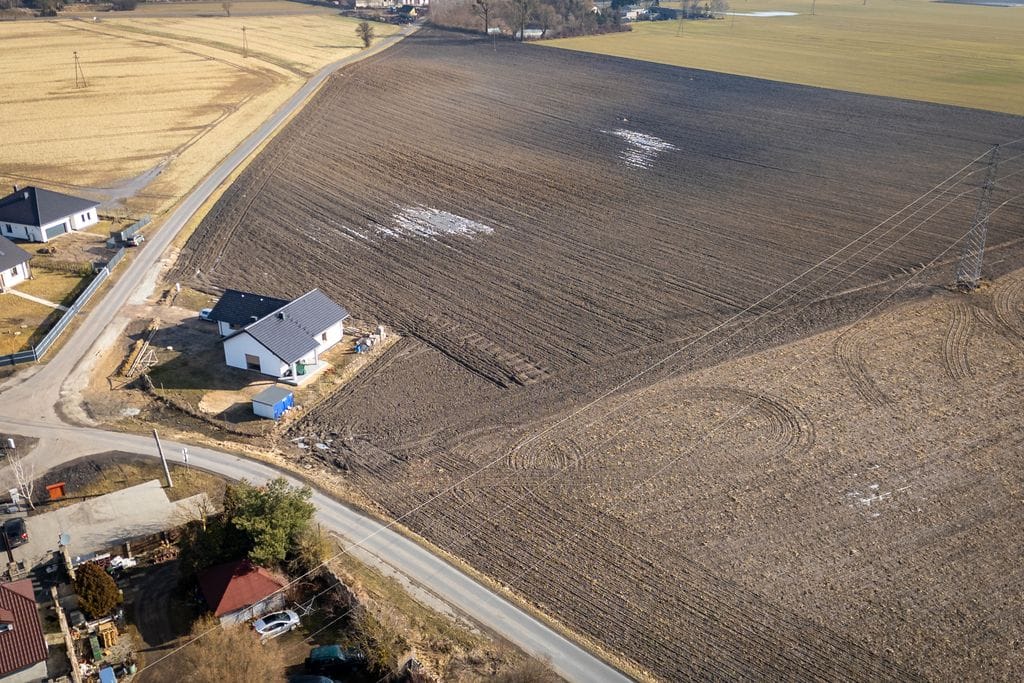 Działka  pokojowe na Sprzedaż