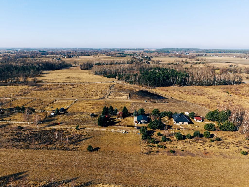 Działka  pokojowe na Sprzedaż