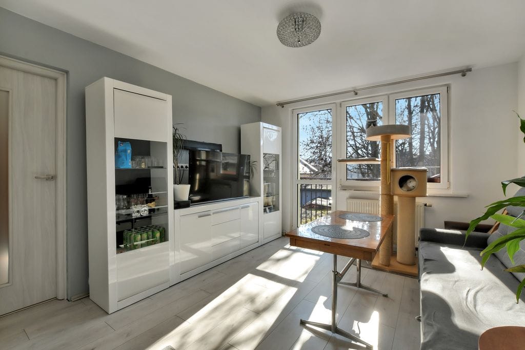 Mieszkanie 3 pokojowe na Sprzedaż