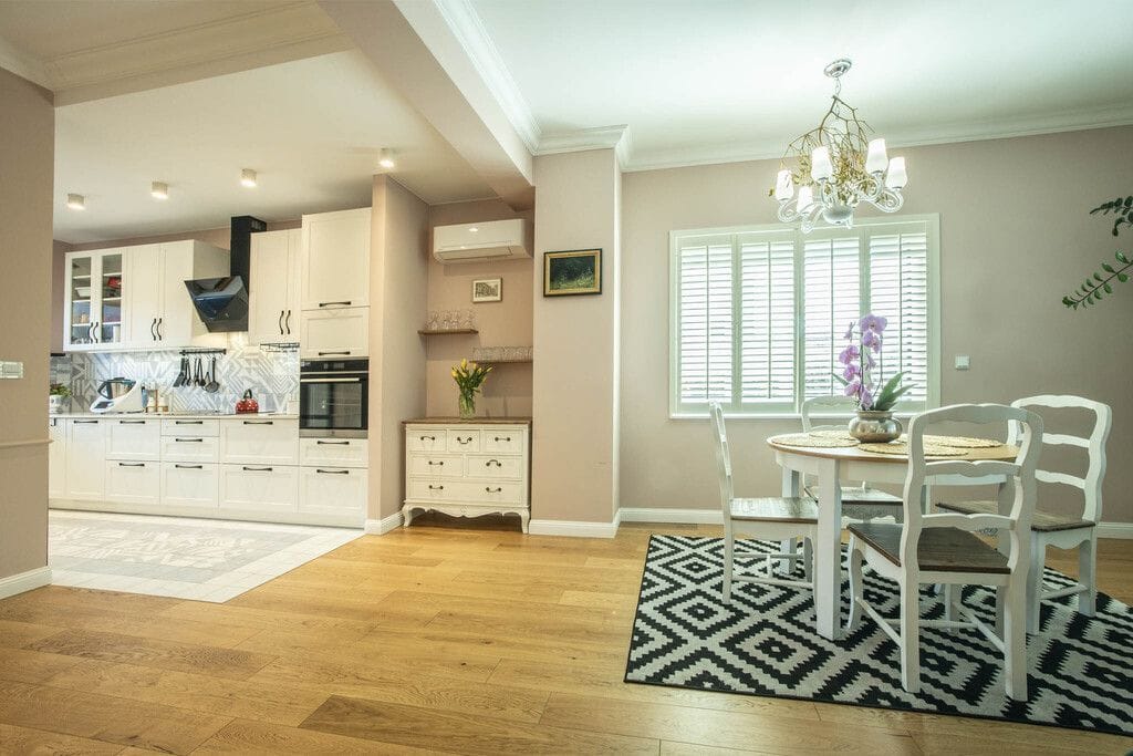 Dom 4 pokojowe na Sprzedaż