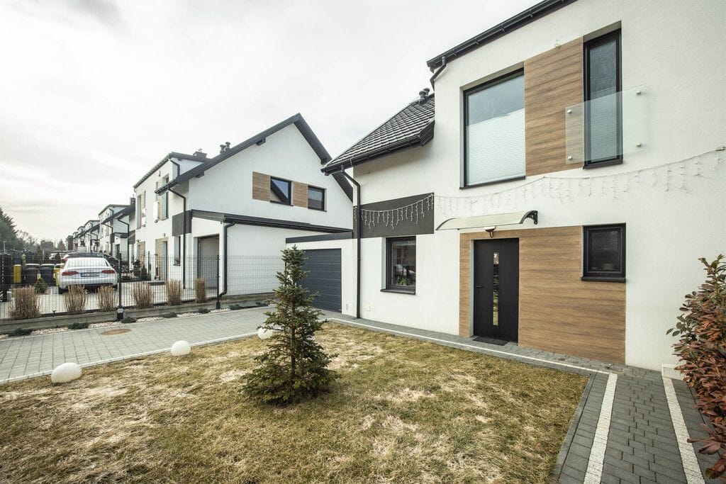 Dom 4 pokojowe na Sprzedaż