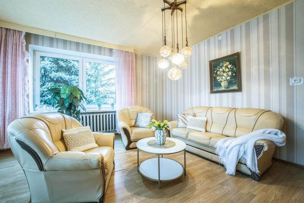 Dom 5 pokojowe na Sprzedaż