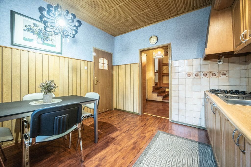 Dom 5 pokojowe na Sprzedaż