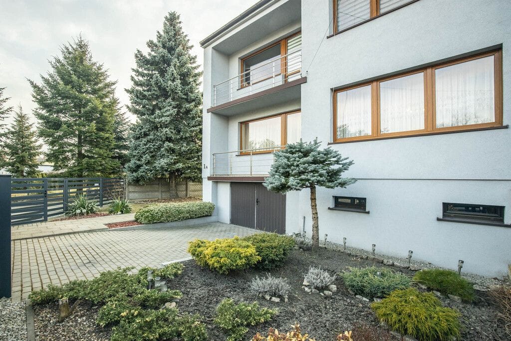 Dom 5 pokojowe na Sprzedaż