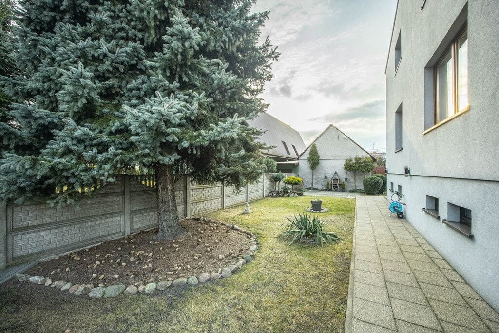 Dom 5 pokojowe na Sprzedaż