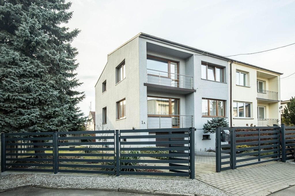Dom 5 pokojowe na Sprzedaż