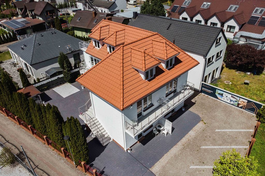 Dom 9 pokojowe na Sprzedaż
