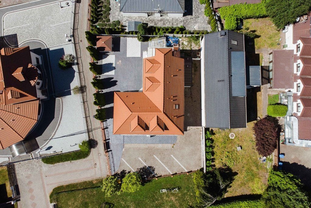 Dom 9 pokojowe na Sprzedaż
