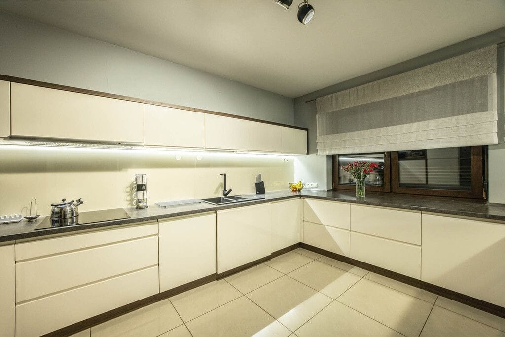 Dom 4 pokojowe na Sprzedaż